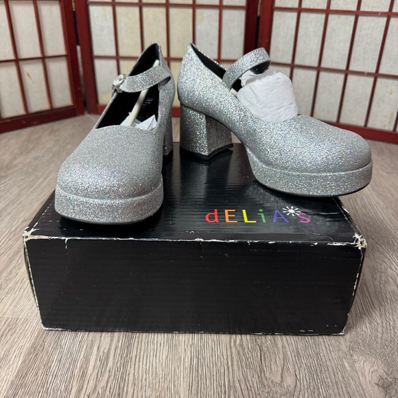 dELiA*s Silver Glitter Mary Jane Platform Heels | New in Box Sz 9M - Picture 10 of 11